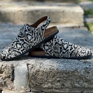 NIB! Free People Printed Seattle Sling Back Flat